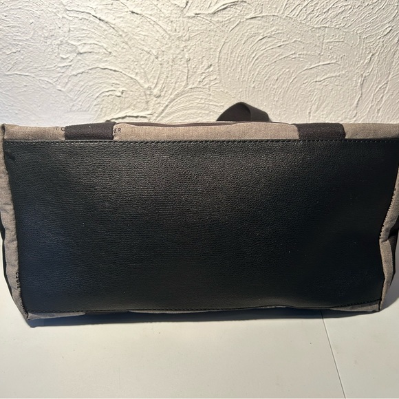 Tommy Hilfiger Special Addition Snap Black and Beige Striped Purse - Picture 4 of 6